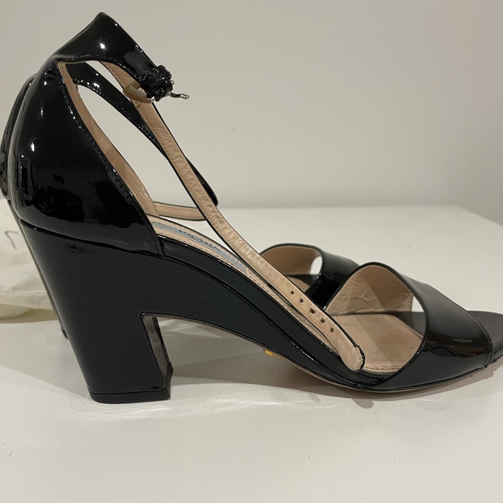 Prada black patent sandals 39 1/2 perfect
